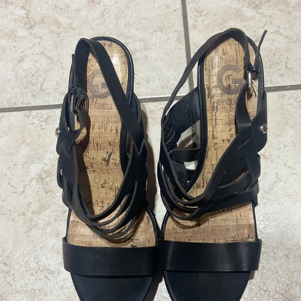 GUESS Heels (9) - Picture 2 of 5